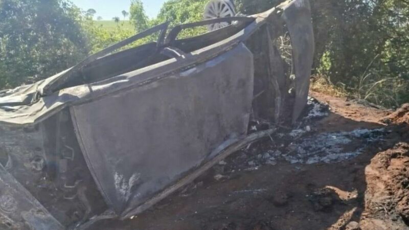 Ilustração da notícia Motorista morre carbonizado após carro pegar fogo em acidente na BR-158, em Três Lagoas